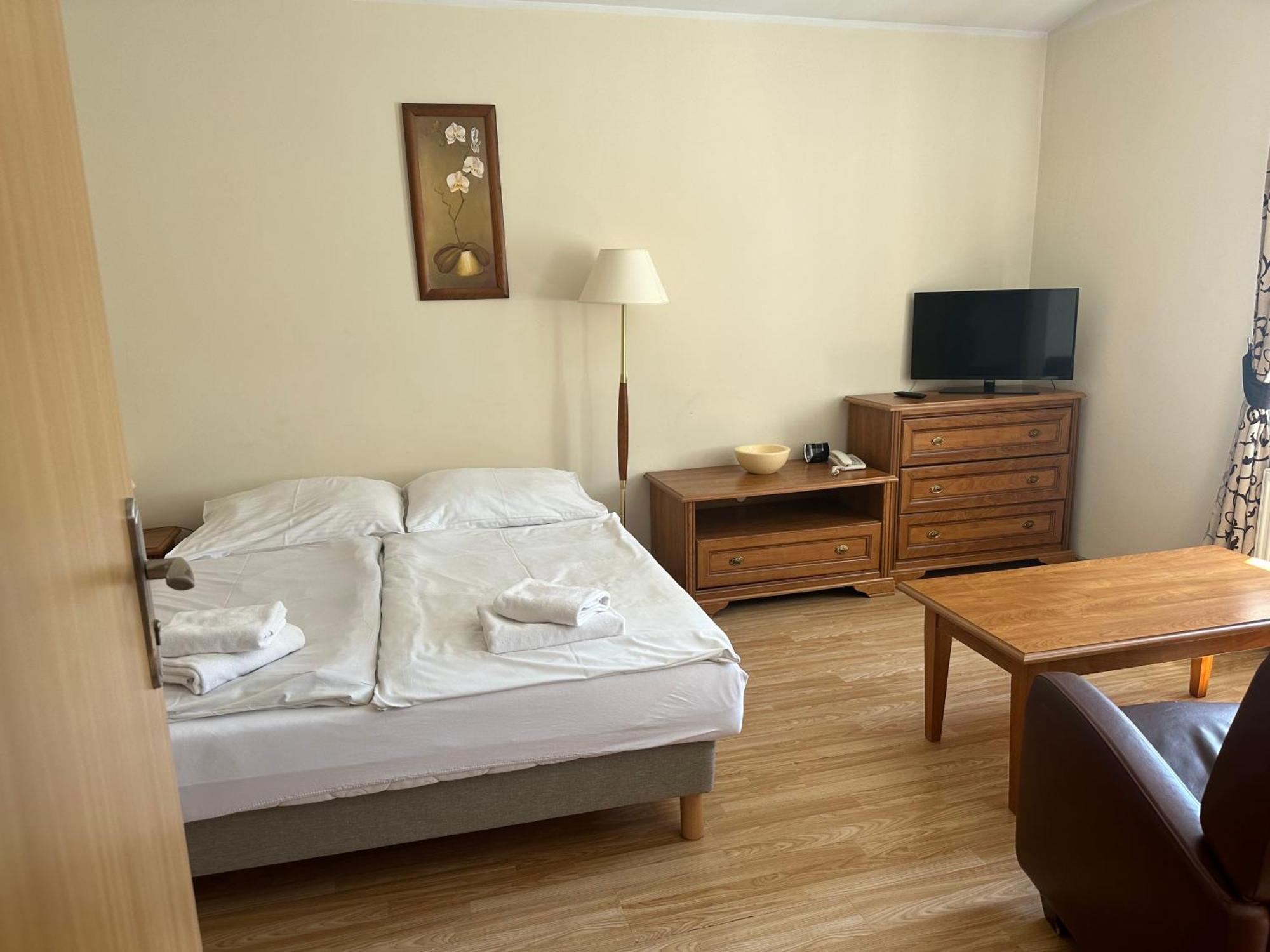 Hotel Polonia Kudowa-Zdrój Exteriér fotografie