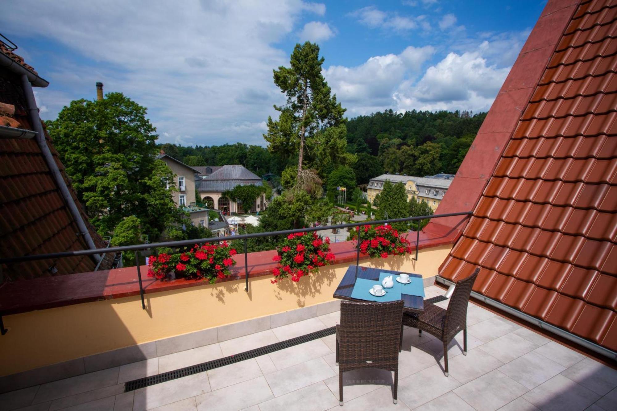 Hotel Polonia Kudowa-Zdrój Exteriér fotografie