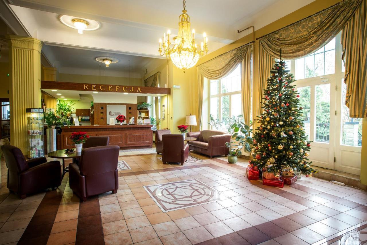 Hotel Polonia Kudowa-Zdrój Exteriér fotografie